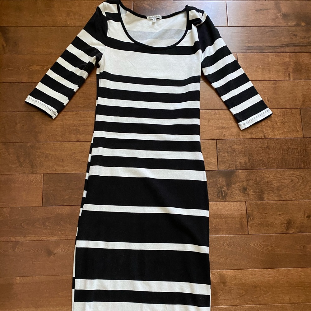 Midi dress. Runs extra small size